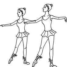 Balletttänzer tanzen ein Dégagé zum Ausmalen