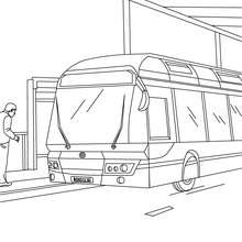 Bus an der Bushaltestelle zum Ausmalen
