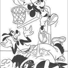 Mickey spielt Basketball